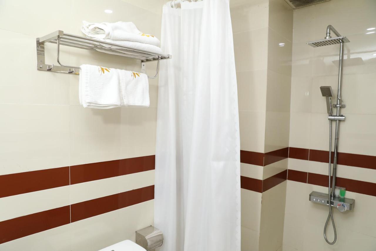 Thanh Vinh Hotel & Apartment Хошимин Экстерьер фото
